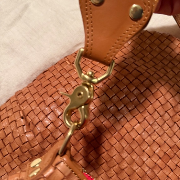 Clare V Moyen (large) bag in natural woven - Picture 6 of 10